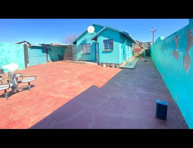 2 BEDROOM HOUSE FOR SALE IN PROTEA GLEN
